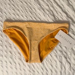NWT Athleta Clean Medium Textured Bikini Bottom